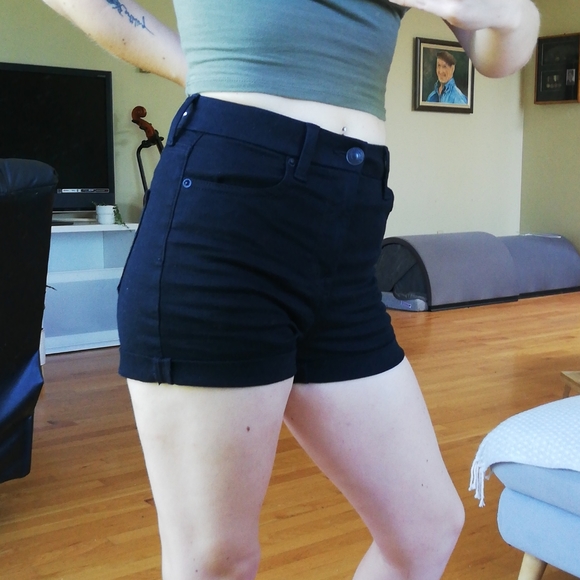 American Eagle next level stretch shorts - Picture 2 of 6